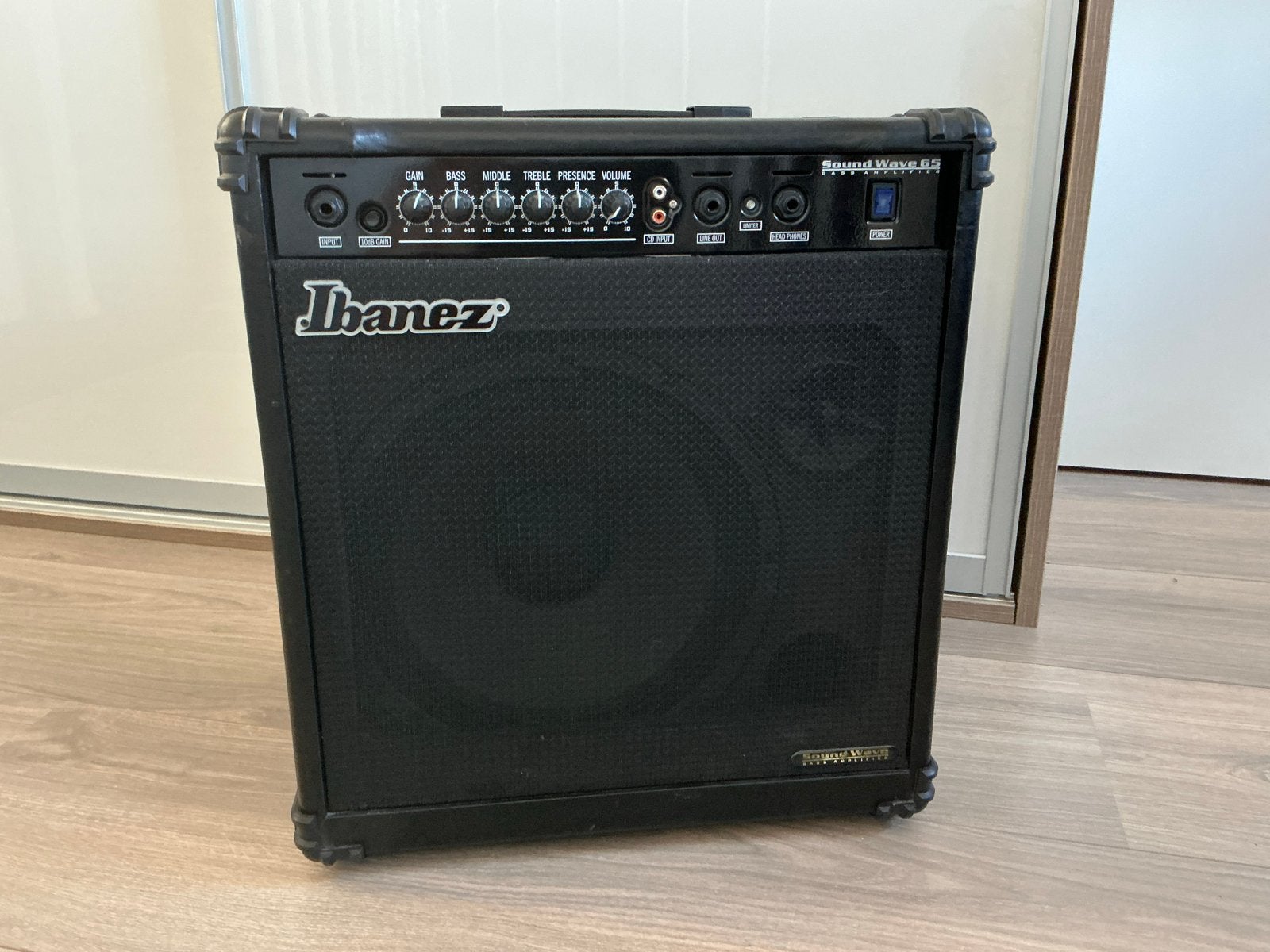 Ibanez Soundwave 65 Basgitaarversterker, Ophalen, Gebruikt, Basgitaar, 50 tot 100 watt