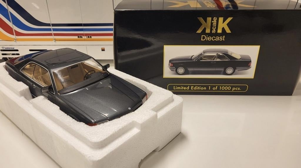 KK Scale Models Mercedes-Benz C126 SEC Black / Silver, Hobby en Vrije tijd, Modelauto's | 1:18, Overige merken, Auto, Ophalen of Verzenden