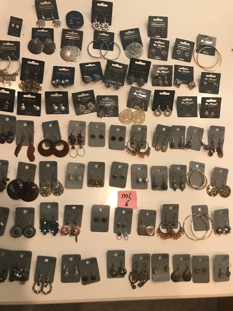partij oorbellen, Ophalen of Verzenden, Zo goed als nieuw, Overige kleuren, Overige materialen