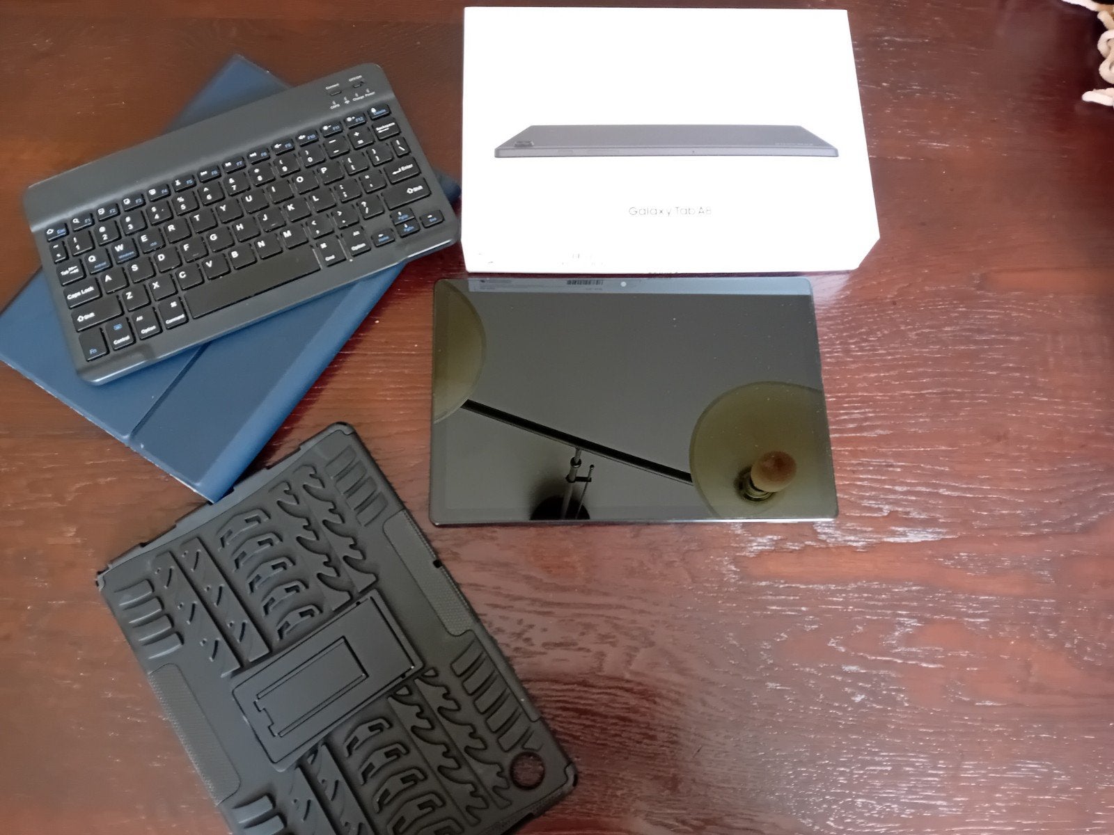 Samsung Galaxy Tab A8 64GB met 2 hoesjes en toetsenbord, 10 inch, Galaxy Tab A8, Gebruikt, Ophalen of Verzenden