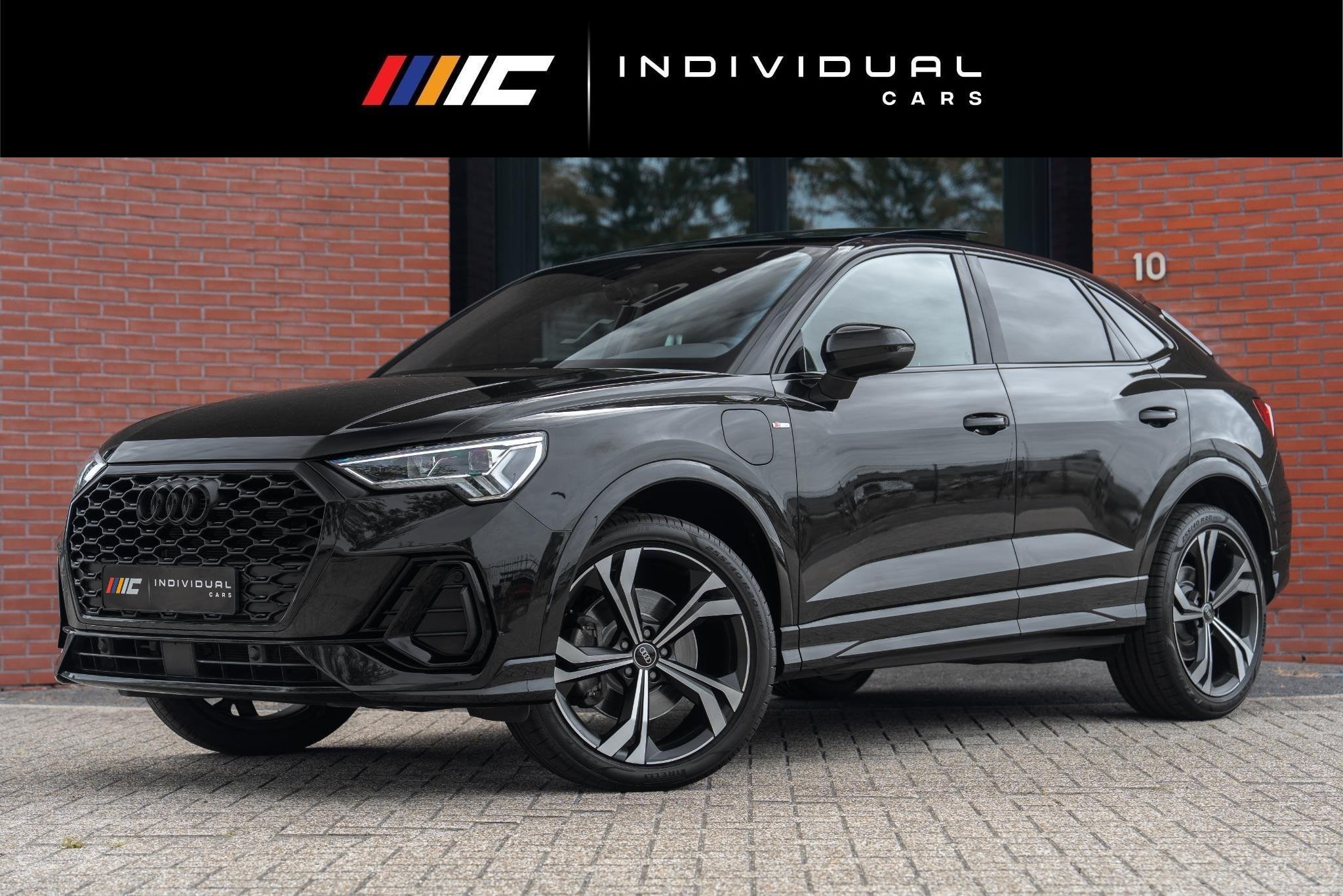 Audi Q3 Sportback 45 TFSI e S-Line 245pk Pano Sonos Camera V, Auto's, Gebruikt, Zwart, Hybride Elektrisch/Benzine, 13 kWh