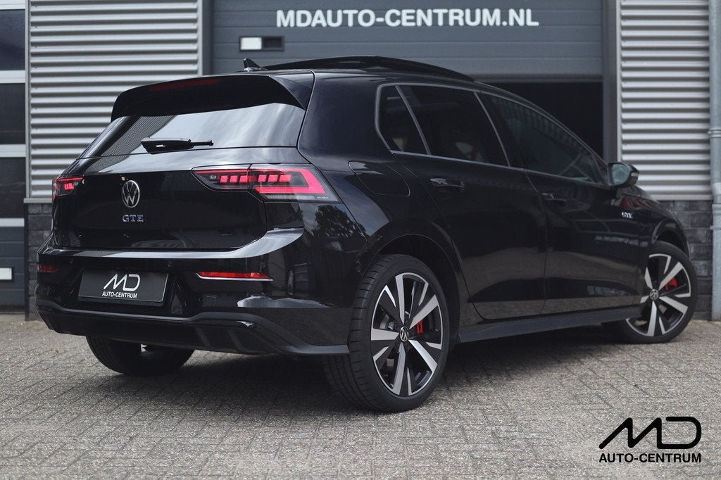 Volkswagen GOLF 1.5 GTE| 272pk| Pano| Leder| I.Q. 3D| HuD| 3, Auto's, Volkswagen, 77 km/l, 4 cilinders, Met garantie (alle), 1700 kg