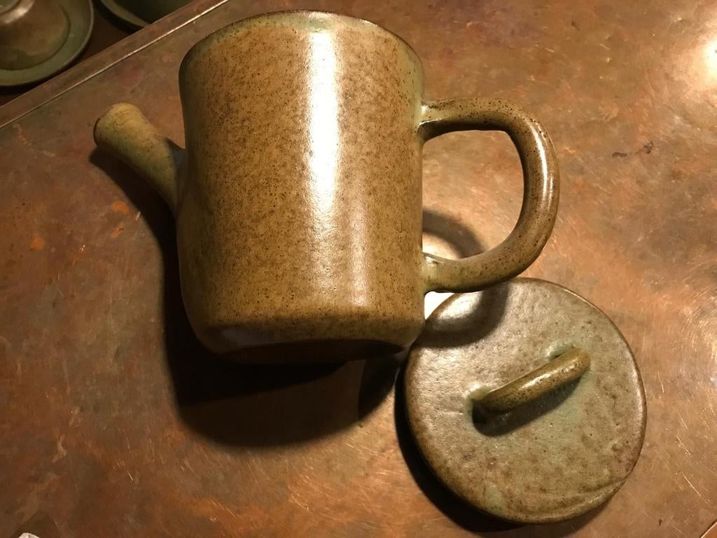 Vintage jaren 70 keramiek theepot schors groen glazuur, Ophalen of Verzenden
