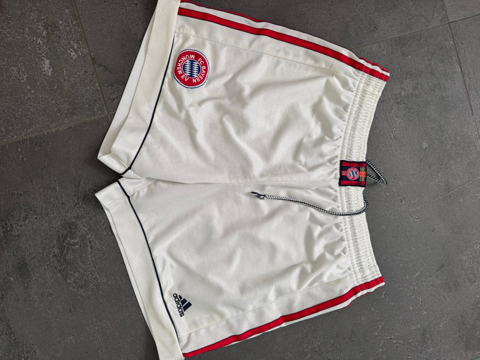 Bayern munchen voetbalbroekje D6, Verzenden, Zo goed als nieuw, Broek