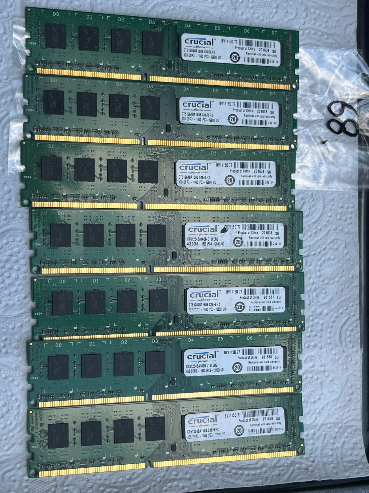 #68 - 8x Crucial 4GB DDR3 RAM Geheugenmodules (32GB Totaal), 32 GB, Verzenden, Server, DDR3