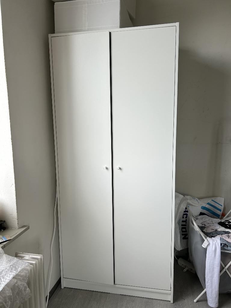 kledingkast, Ophalen, Gebruikt, Minimal, Met plank(en)