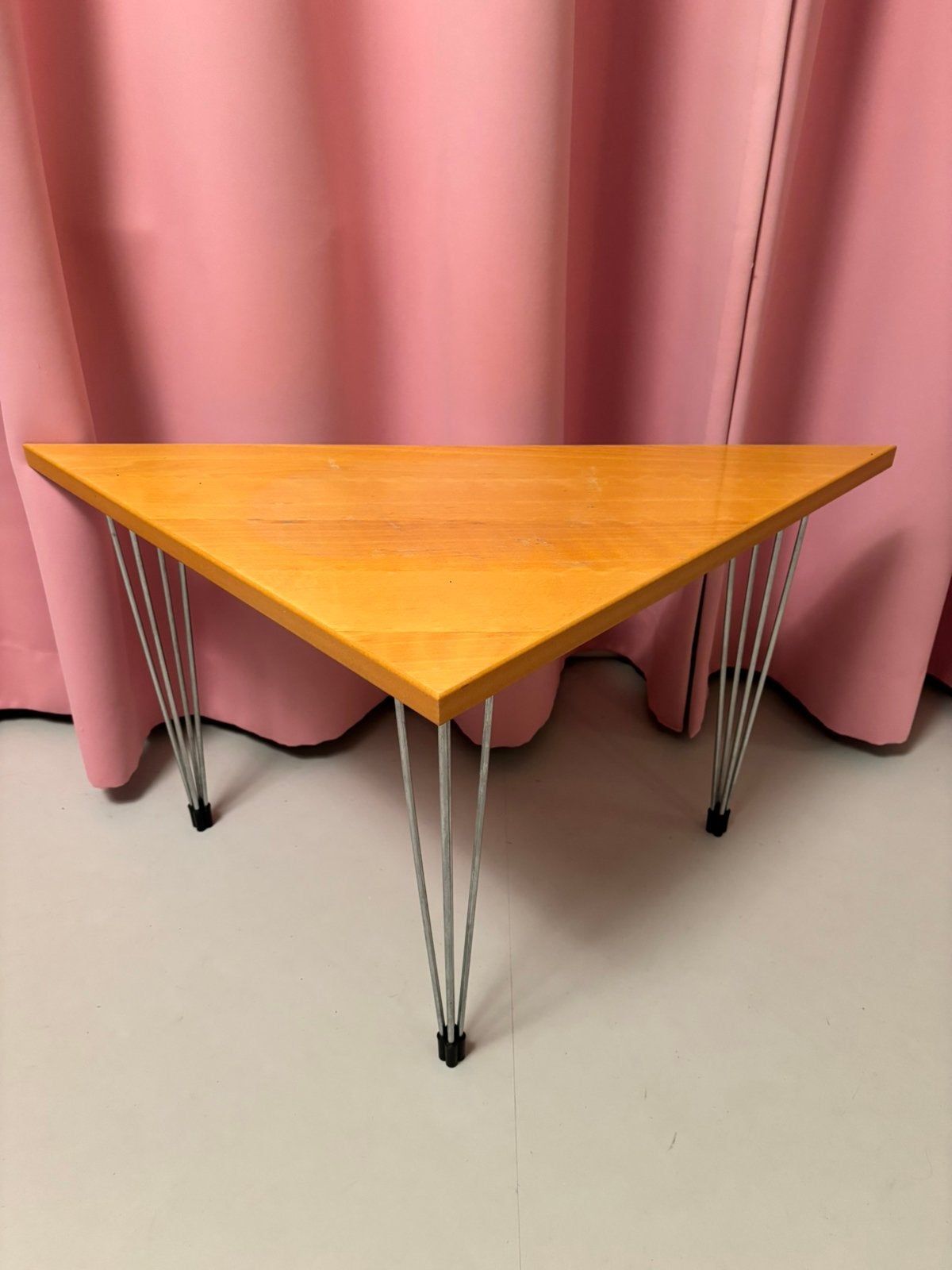 Vintage Driehoekige Design Tafel | Mid Century Modern, Ophalen, Gebruikt, 100 tot 150 cm, Midcentury, vintage, design