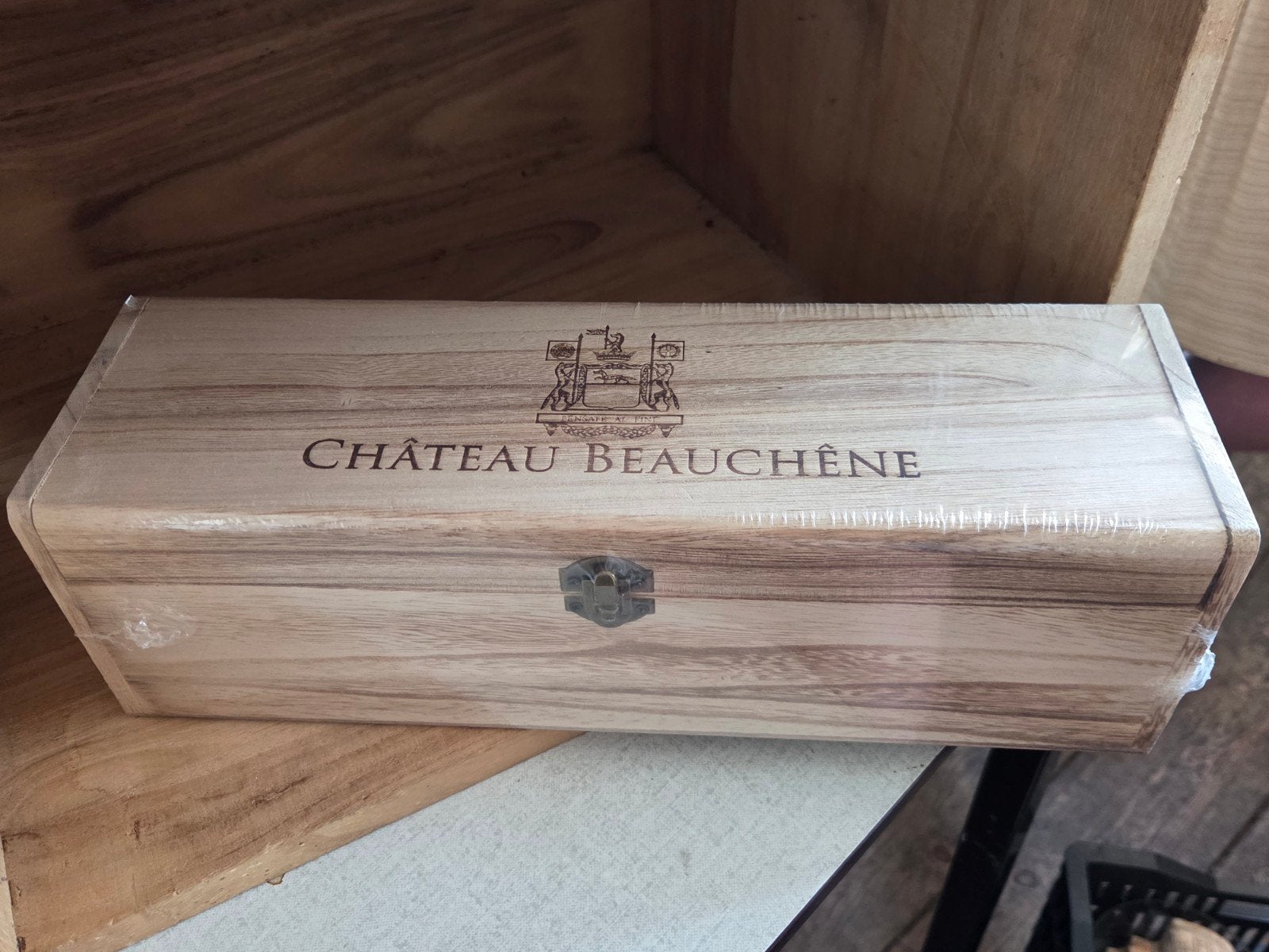 Houten kistje gevuld en nieuw Château Beauchêne, Ophalen of Verzenden, Nieuw, Frankrijk, Overige typen