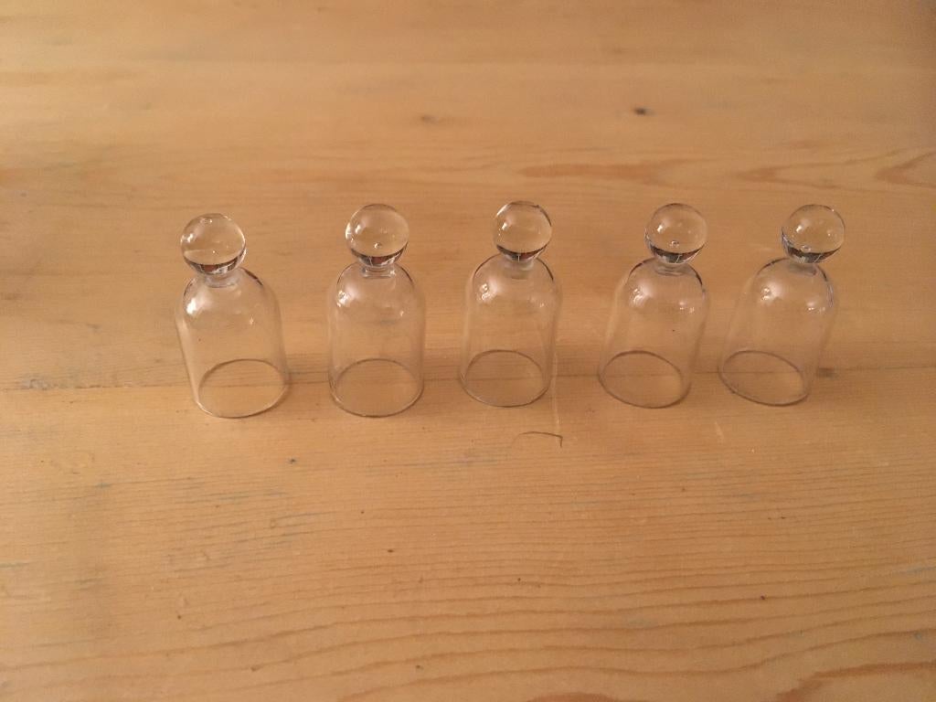 Vijf kleine glazen stolpjes, Ophalen of Verzenden