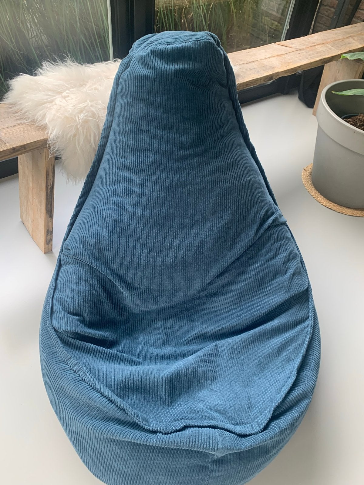 Comfortabele blauwe ribfluwelen zitzak, Ophalen of Verzenden, Zo goed als nieuw, Blauw, Zitzak