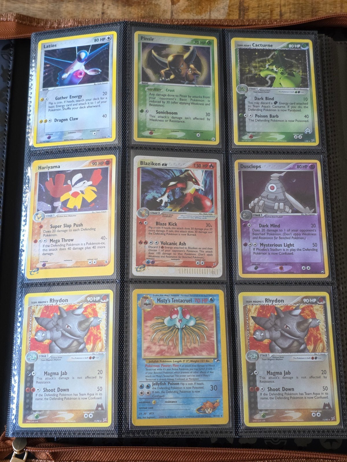 Oudere Pokémon kaarten inclusief map, Hobby en Vrije tijd, Verzenden, Gebruikt, Meerdere kaarten, Foil