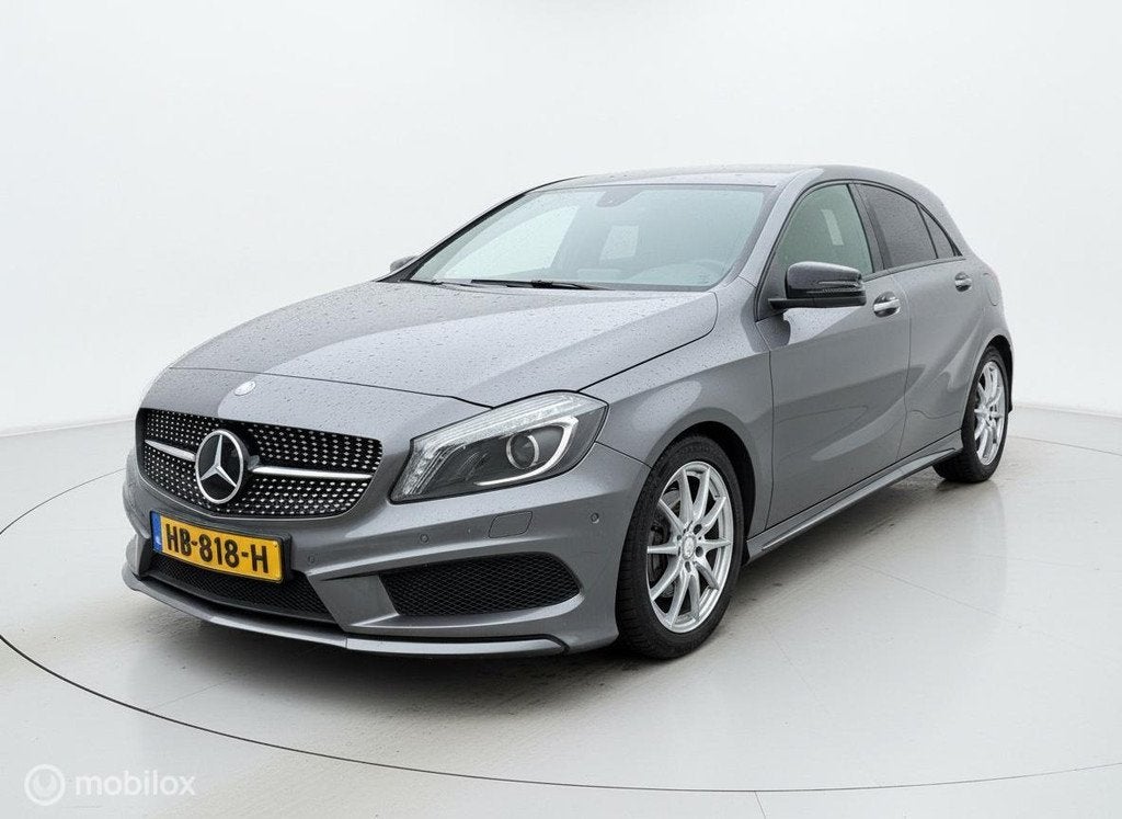 Mercedes A-klasse 180 AMG Line Aut|Navi|Xenon, Auto's, Gebruikt, 4 cilinders, 122 pk, Automatische klimaatregeling