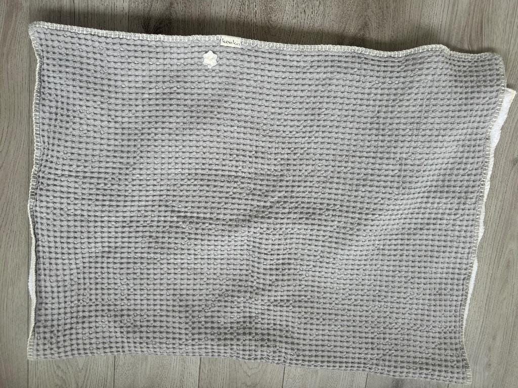 Koeka ledikant deken wafel grijs, Ophalen of Verzenden, Zo goed als nieuw, 100 cm of meer, Deken