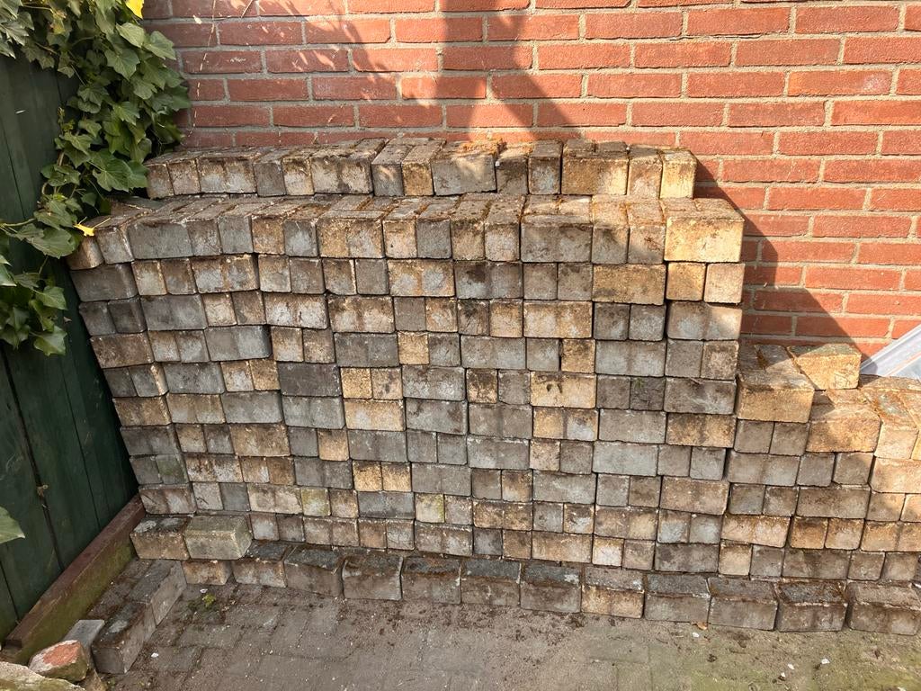 2000 Gratis Terrasstenen - voor Oprit of Terras, Tuin en Terras, Tegels en Klinkers, Ophalen, Gebruikt, Klinkers, 10 m² of meer