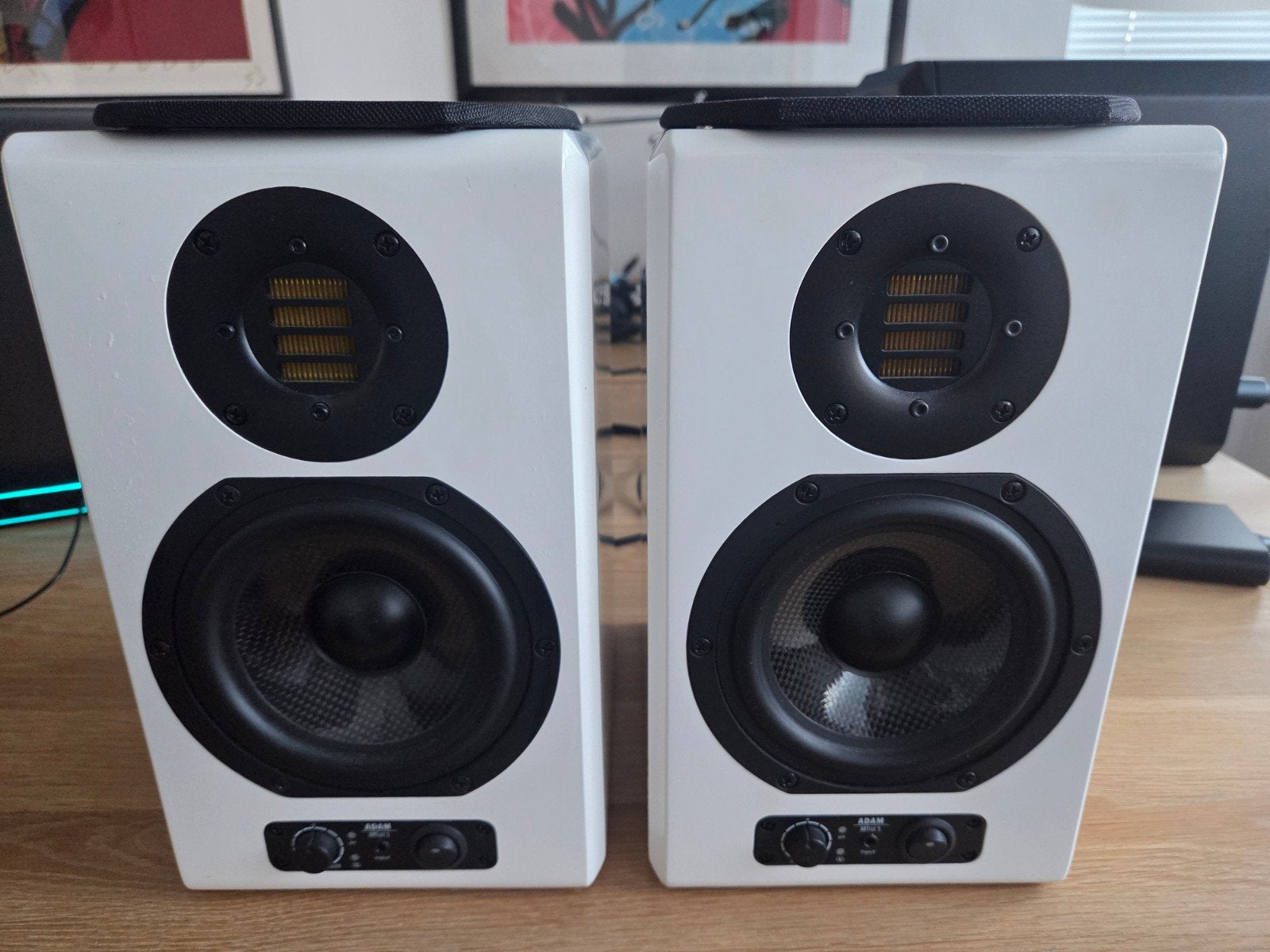Adam audio Artist 5 actieve speakers, Gebruikt, Speakerset, 60 tot 120 watt, USB-aansluiting