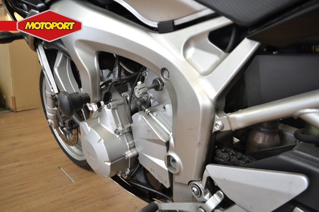 Yamaha FZ 6 S Fazer (bj 2004), Motoren, Klantenservice@yamaha-motor.nl, Sport, Meer dan 35 kW, Koolhovenlaan 101
1119 NC  Schiphol-Rijk, NL