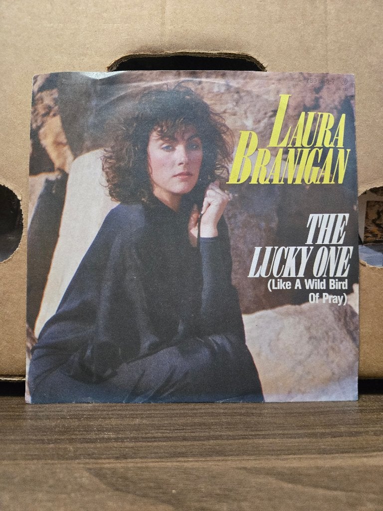 Laura Branigan - The lucky one, 7 inch, Ophalen of Verzenden, Zo goed als nieuw, Pop