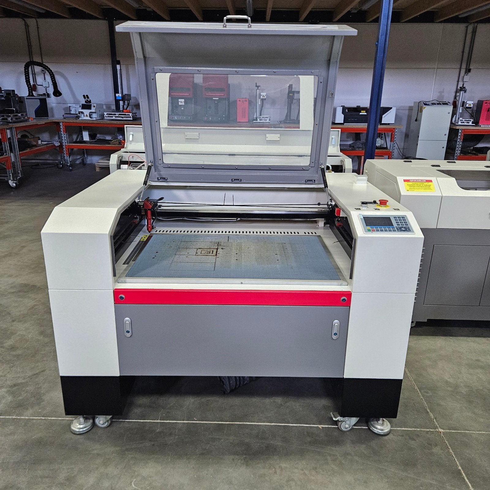 Lasermachine co2 600x900mm 100 watt. Zgan, Ophalen of Verzenden