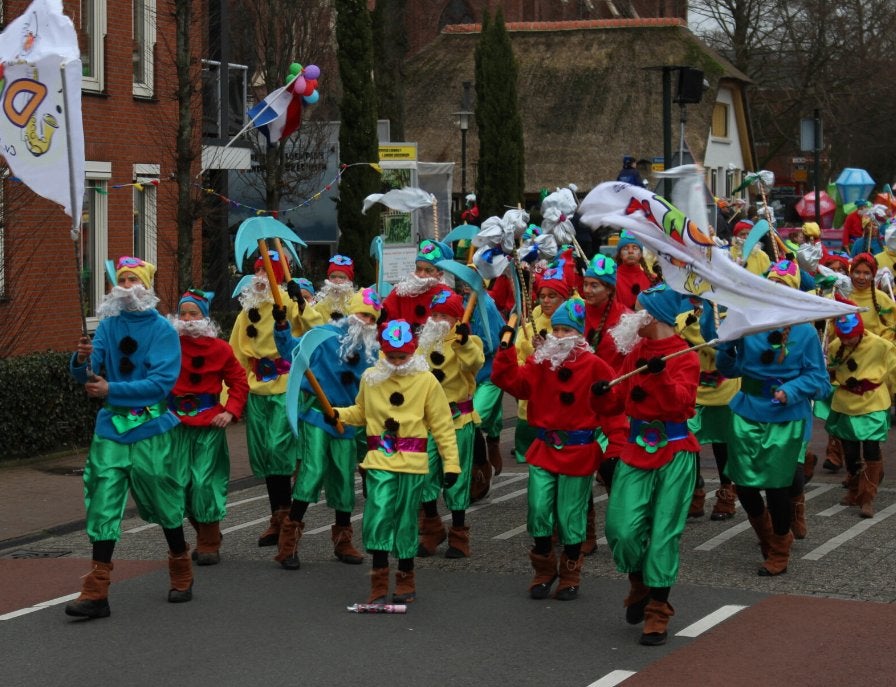 carnavalspakken kabouter/mijnwerkers  loopgroep, Kleding | Dames, Carnaval, Ophalen of Verzenden, Zo goed als nieuw, Kleding