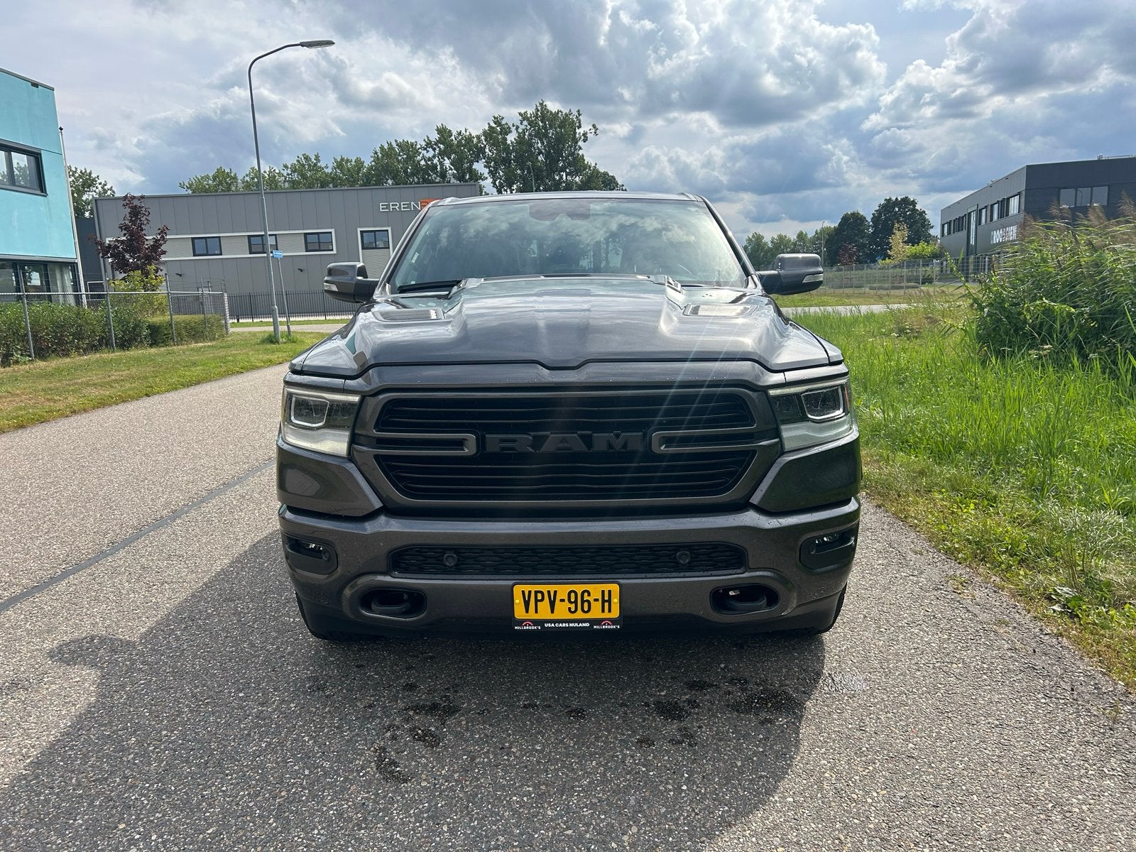 RAM 1500 laramie sport 2022 Grijs, Automaat, 5654 cc, Leder, Bedrijf
