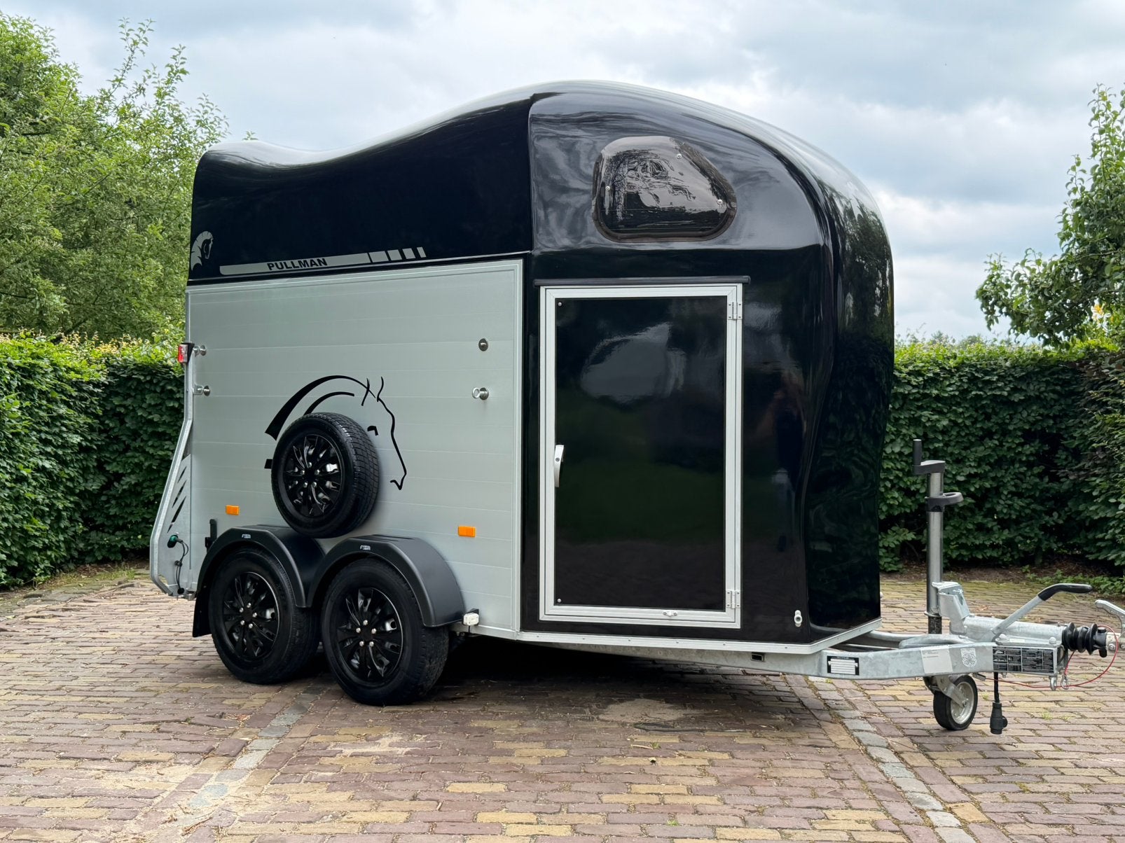 Cheval Liberte 2 paards trailer vol aluminium zadelkamer, Ophalen, Aluminium, Zo goed als nieuw, 2-paards trailer