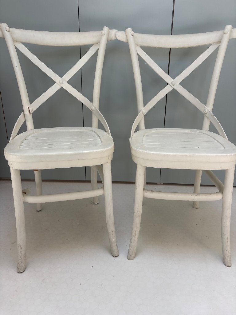 Witte houten stoelen, Ophalen, Gebruikt, Twee, Wit