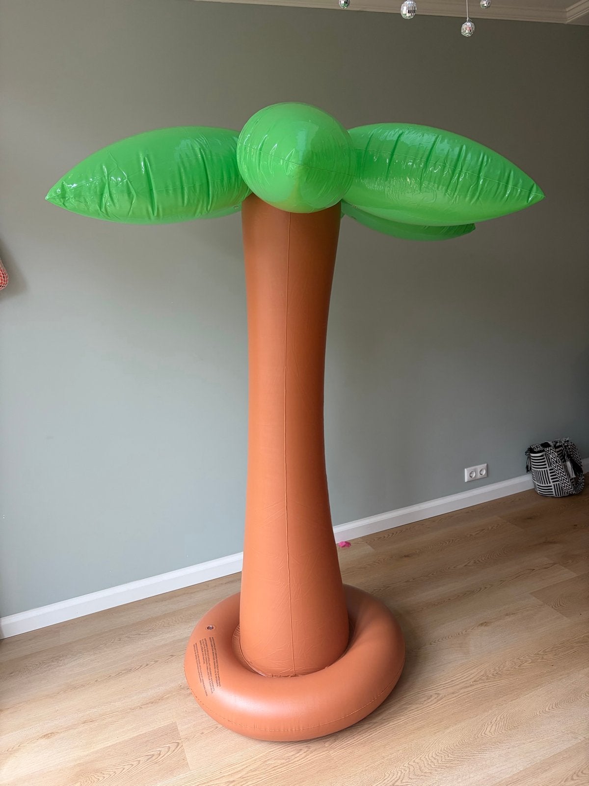 2 opblaasbare palmbomen van ong. 170 cm hoog, Ophalen of Verzenden, Zo goed als nieuw