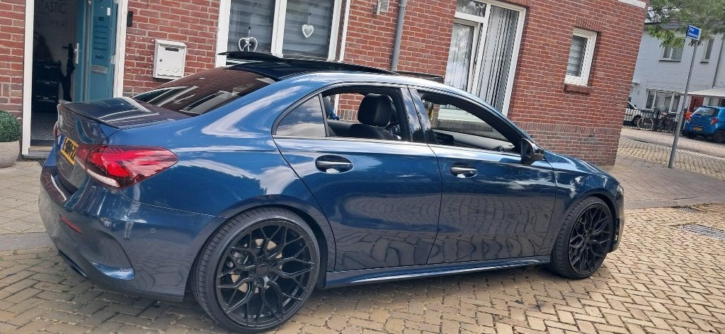 Mercedes-Benz A-Klasse A 200  163pk 7G-DCT 2021 Blauw, Automaat, Achterwielaandrijving, 4 cilinders, 1290 kg