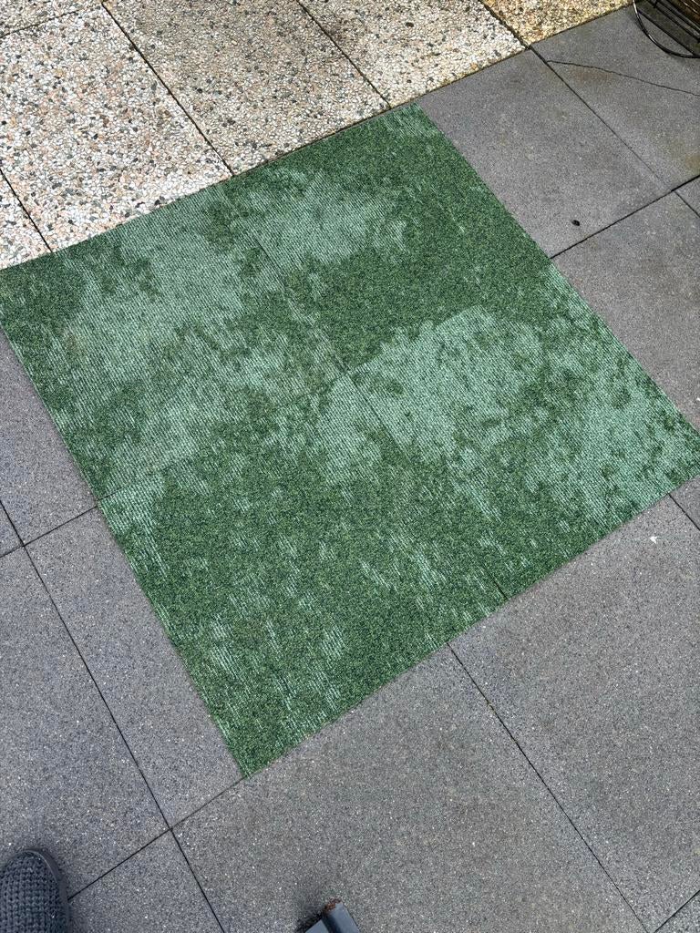 Bloq tapijt tegel circa 30m2, Vierkant, Nieuw, Groen, 50 tot 100 cm