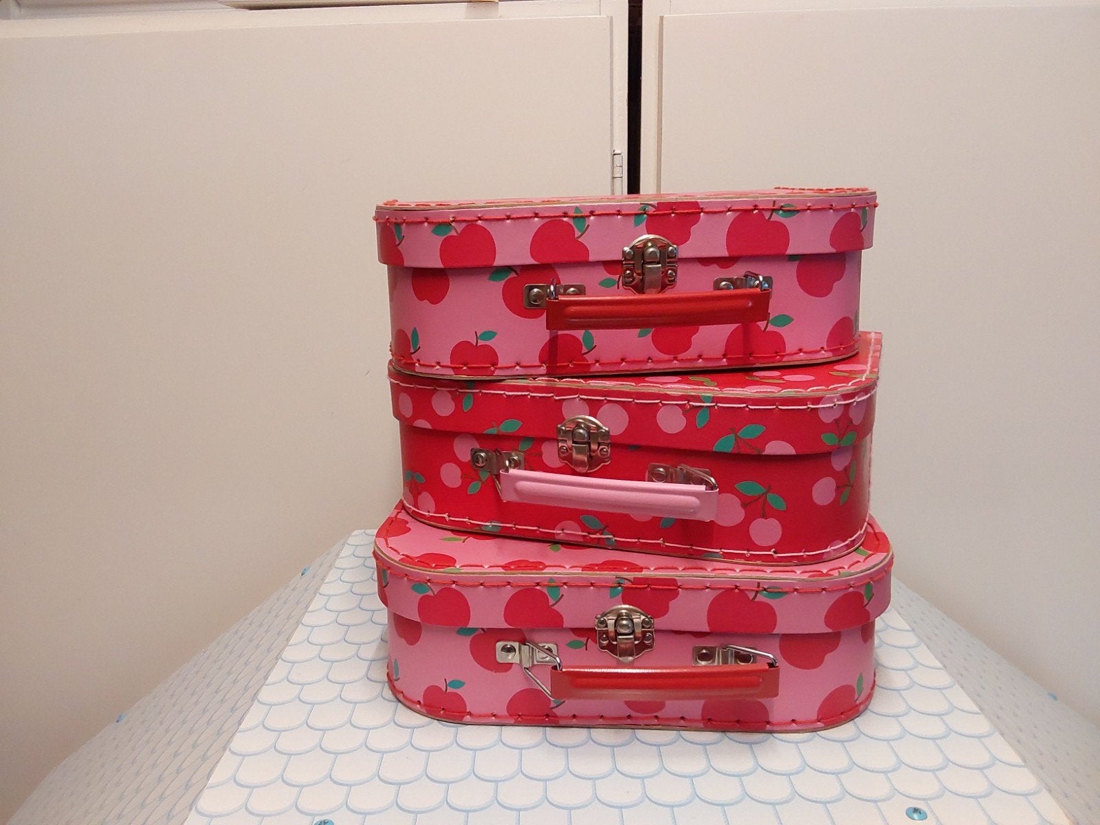 Set van 3 decoratieve koffertjes met fruitprint, Ophalen of Verzenden, Gebruikt