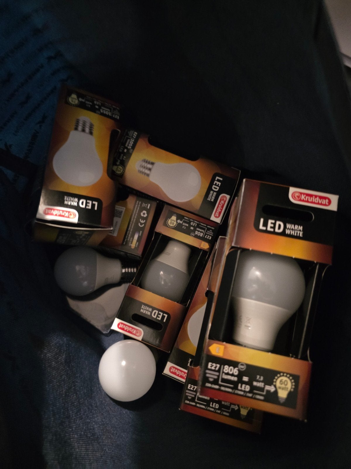 E27 lampen, Ophalen, Zo goed als nieuw, E27 (groot), Led-lamp