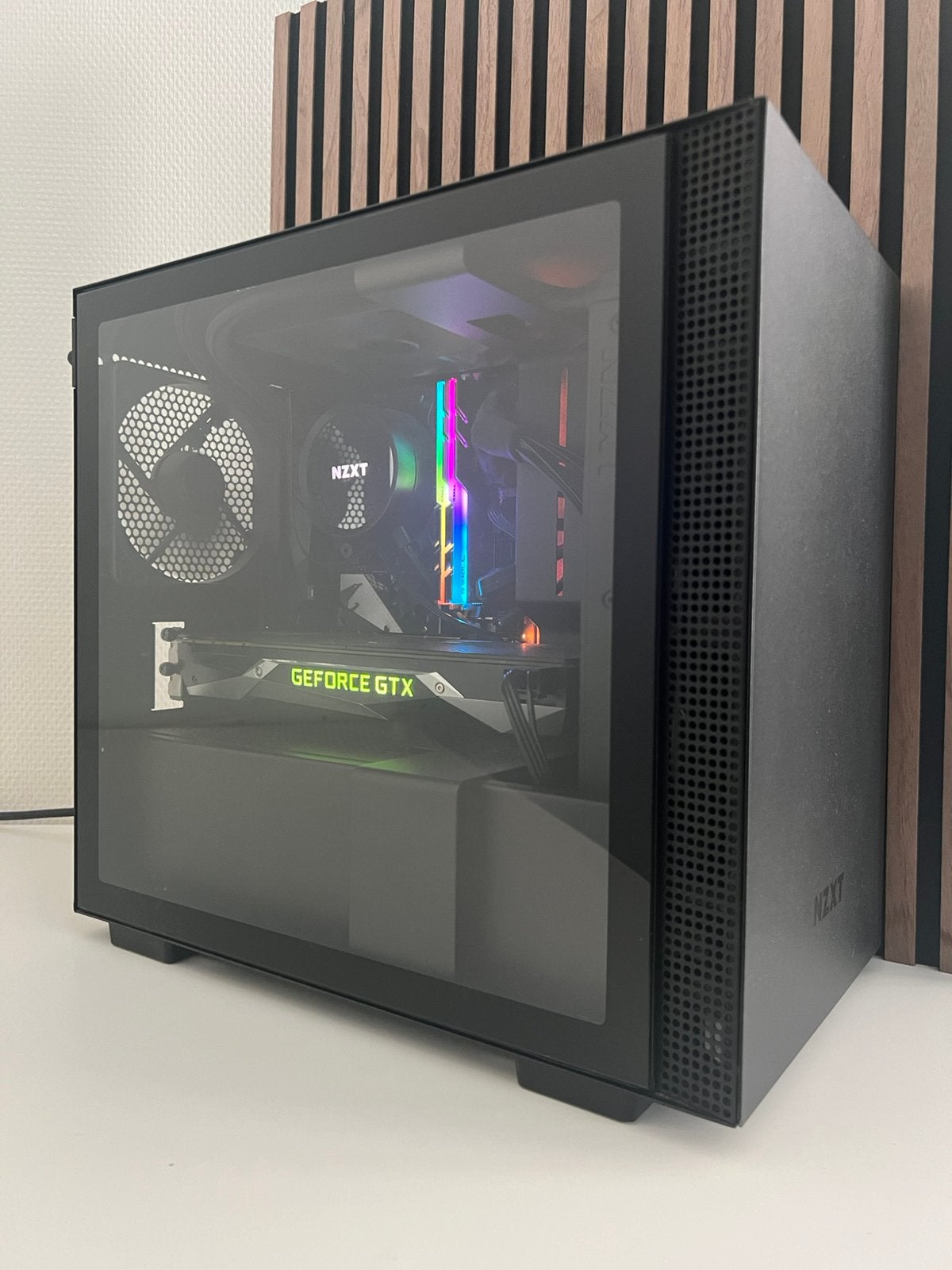 Complete Gaming Setup: Gaming PC, Monitor, Toetsenbord +Meer, Computers en Software, Ophalen, 64 GB of meer, Met monitor, Zo goed als nieuw