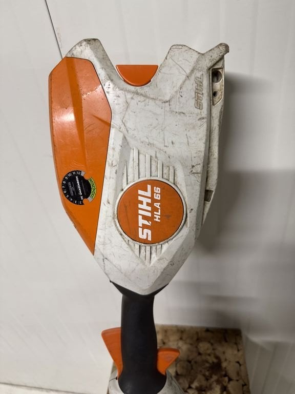 Stihl Stihl HLA 66 accu heggenschaar op steel 2024, Gebruikt, Stihl