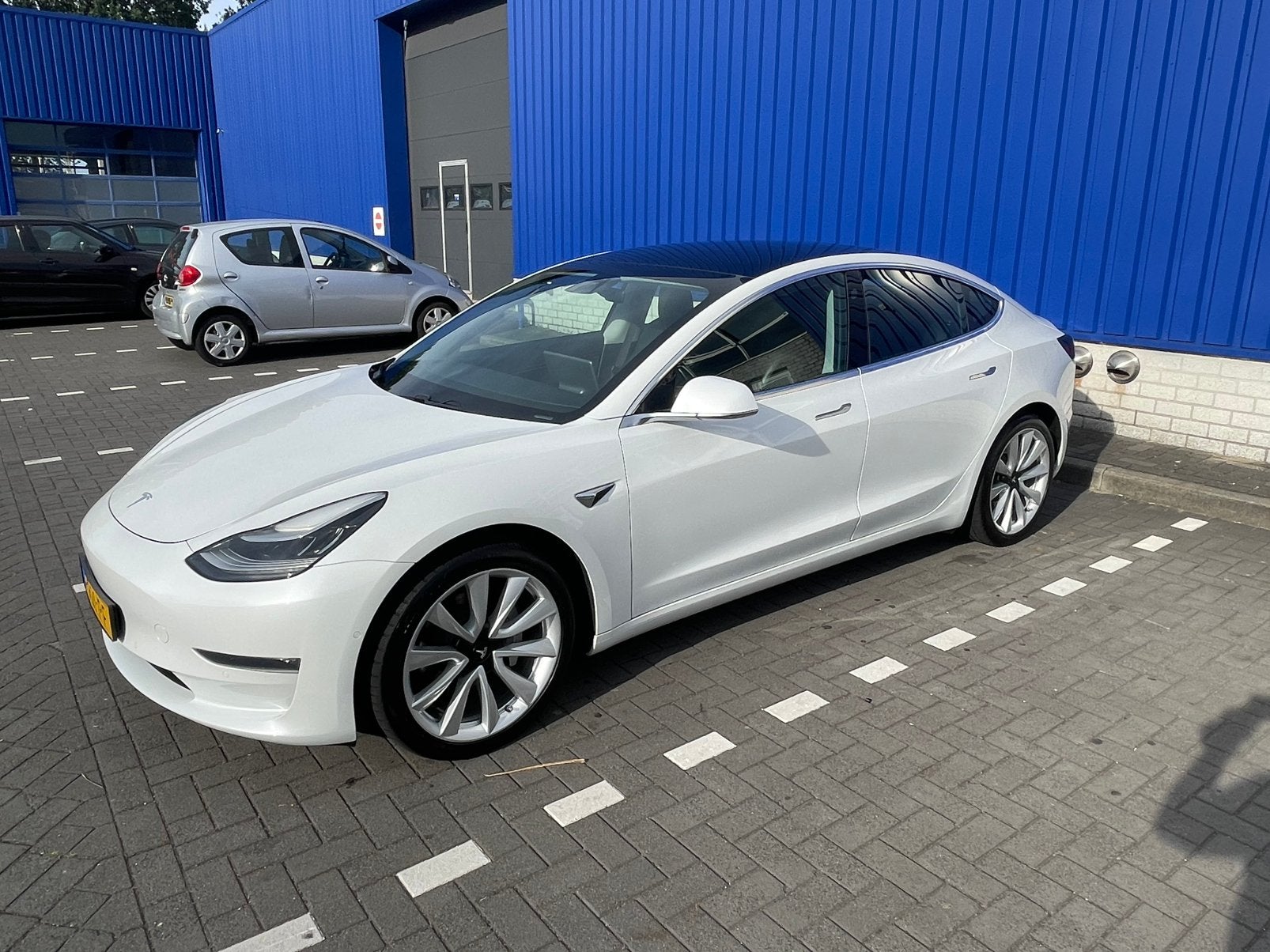 Tesla Model 3 2019 Wit parelmoer 91%SOH, Auto's, Automaat, 1831 kg, Wit, Origineel Nederlands