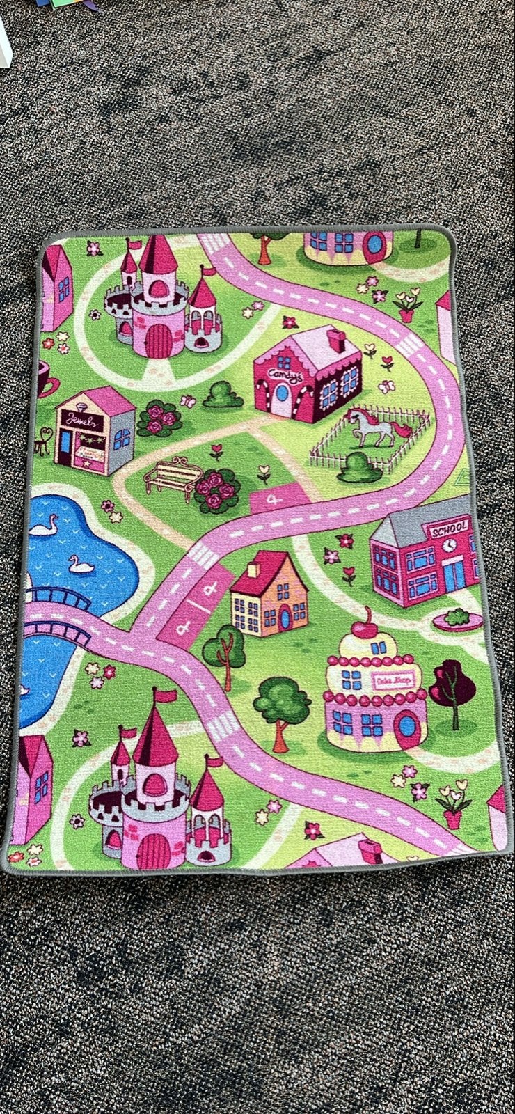 Speelkleed met kasteel en dorp voor kinderen, Ophalen, Zo goed als nieuw