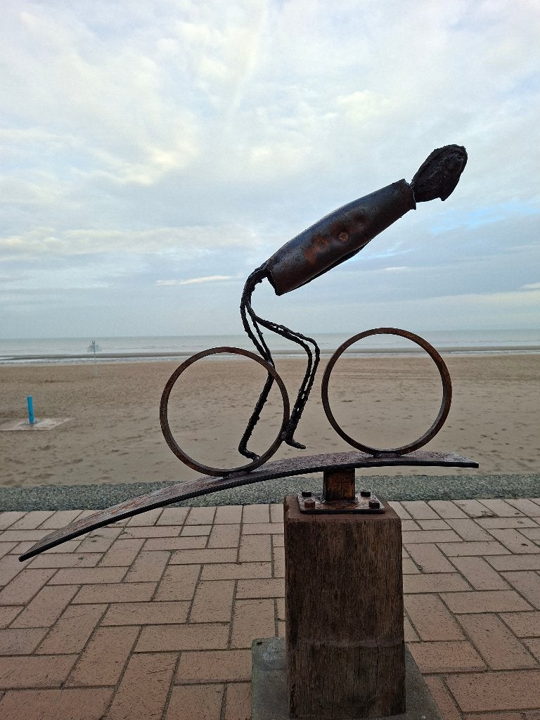 Stalen, ijzeren tuinbeelden voor schappelijke prijzen, Ophalen of Verzenden, Nieuw, Metaal, Mensenbeeld