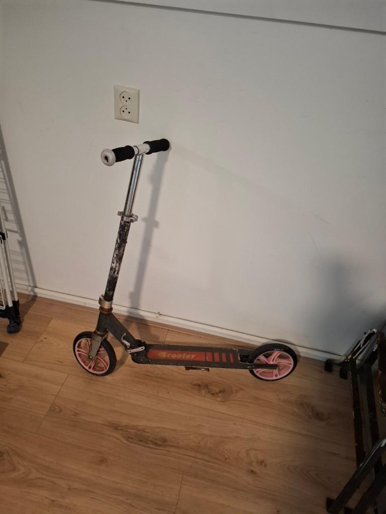 Verschillende soorten stepjes en space scooter, Ophalen of Verzenden, Gebruikt
