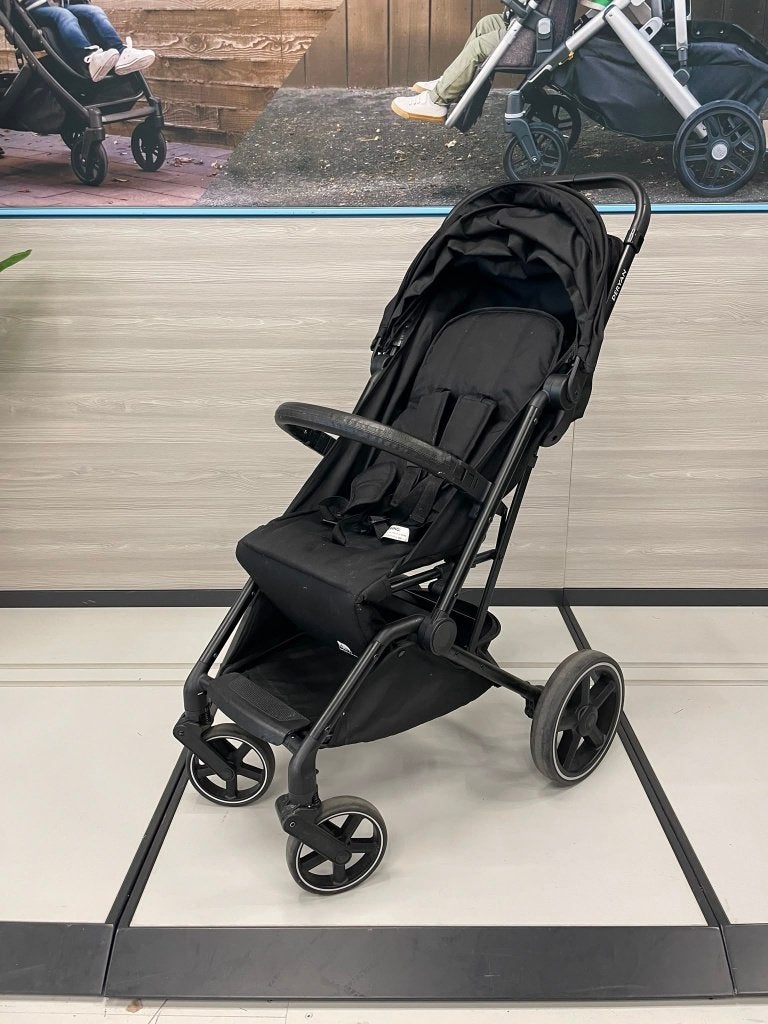 Foto 2 van Deryan XP XL Buggy Zwart