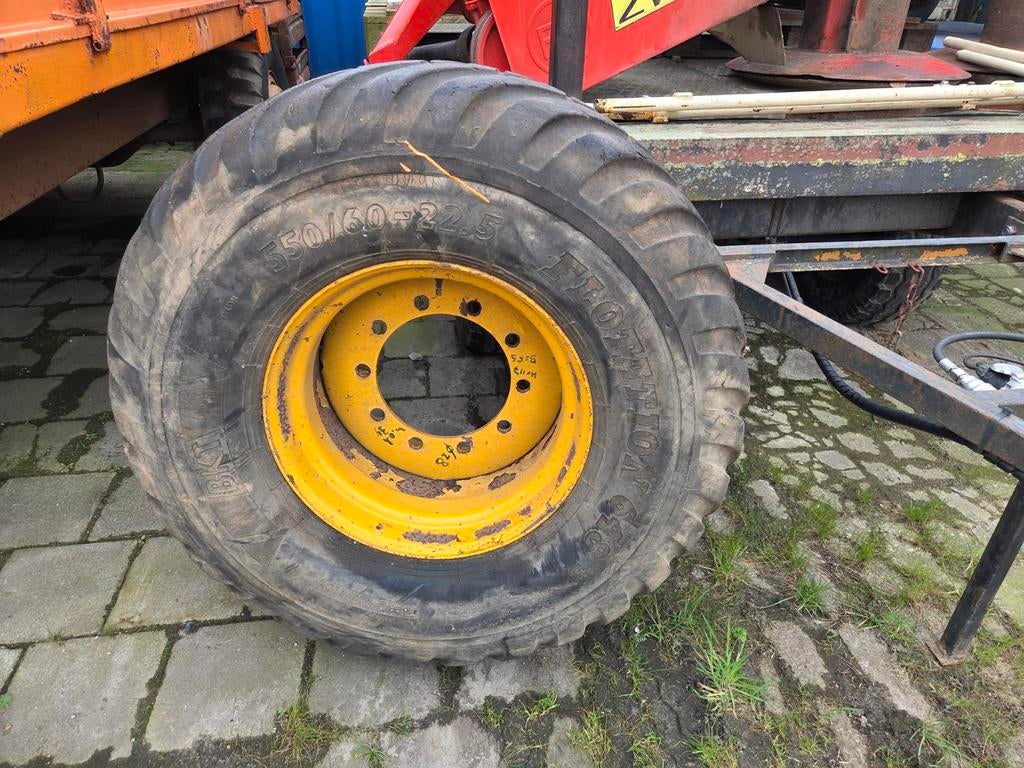 Wiel band 550/60-22.5 bkt flotation 10 gaats, Ophalen