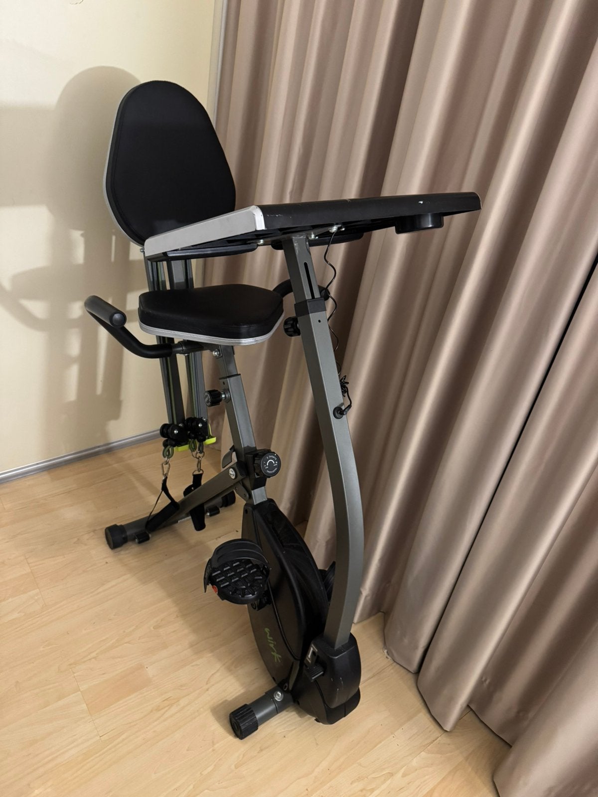 Wirk Hometrainer met werkblad & armtrainer Zo goed als nieuw, Ophalen, Zo goed als nieuw, Armen, Hometrainer