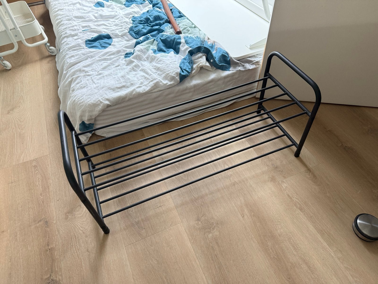 Schoenenrek HALS van Jysk zwart Staal B92xH39xD35 cm, Ophalen, Gebruikt