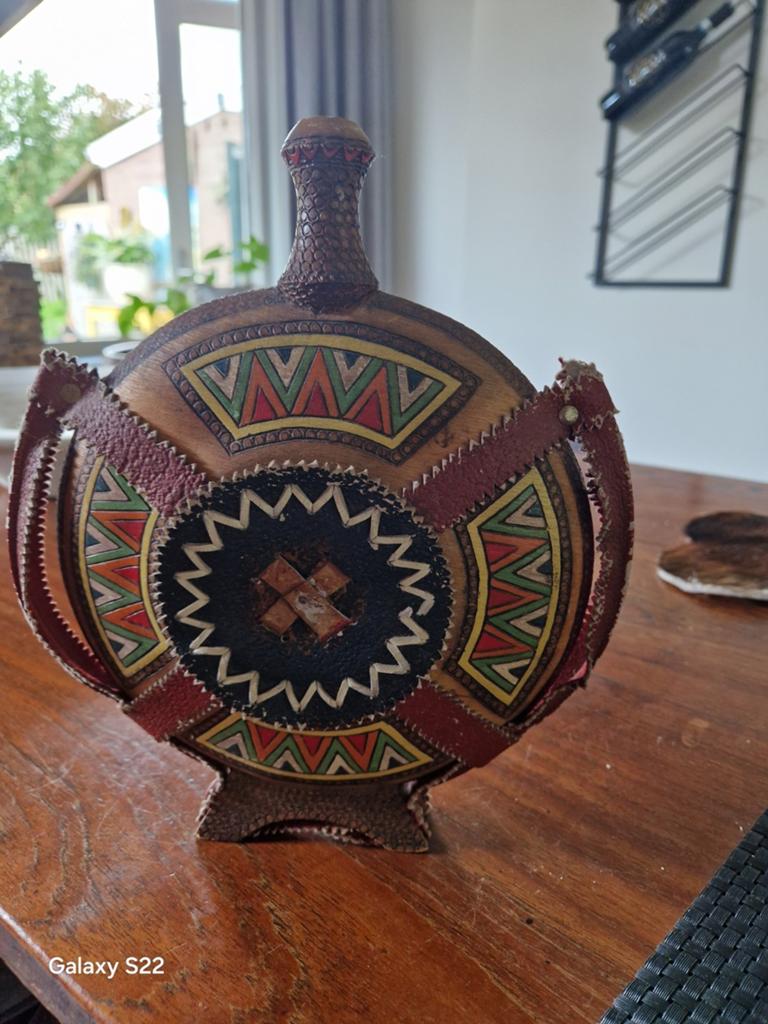 Decoratieve Fles met Leer en Kleurrijke Patronen, Ophalen of Verzenden