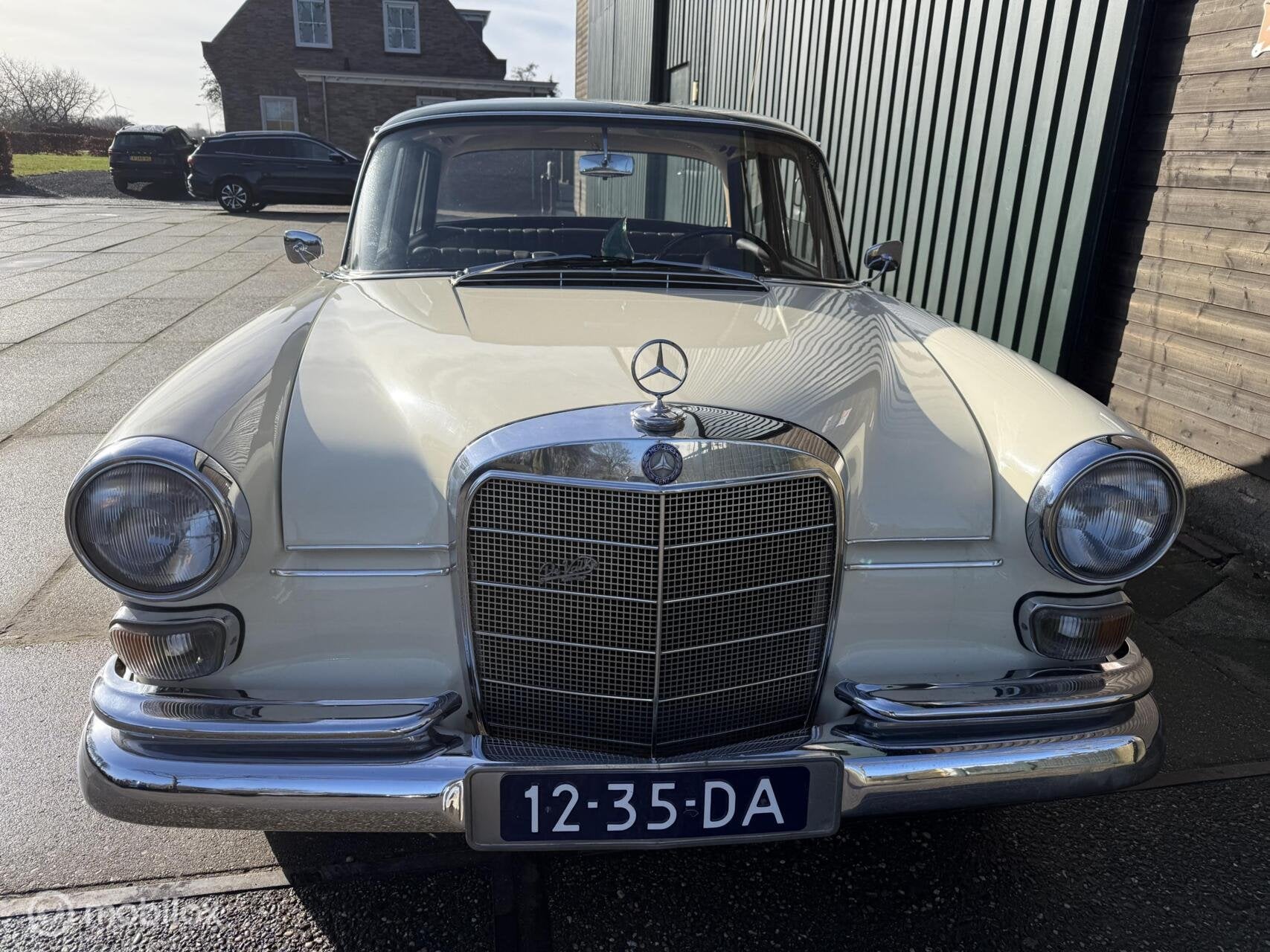 Mercedes-Benz 200 D Heckflosse NAP Nieuwstaat!, foto 2