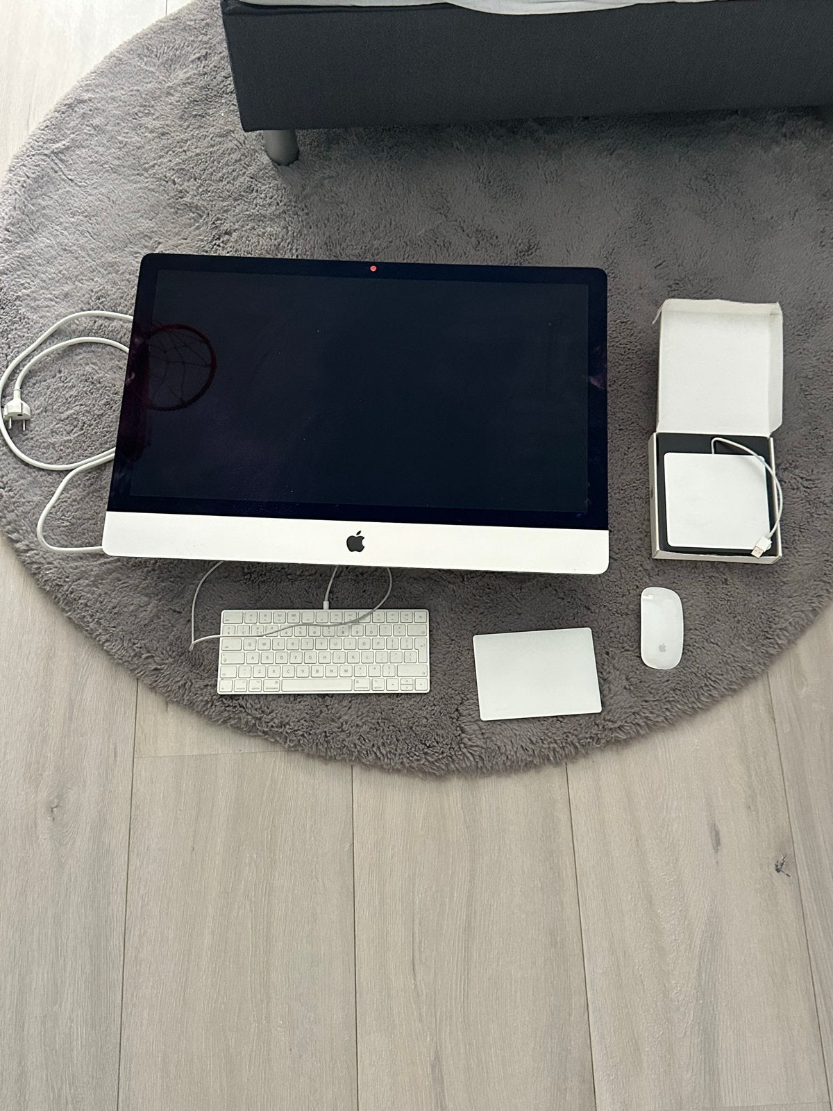 Apple iMac All-in-One Desktop met accessoires, Ophalen, Zo goed als nieuw, IMac, Onbekend