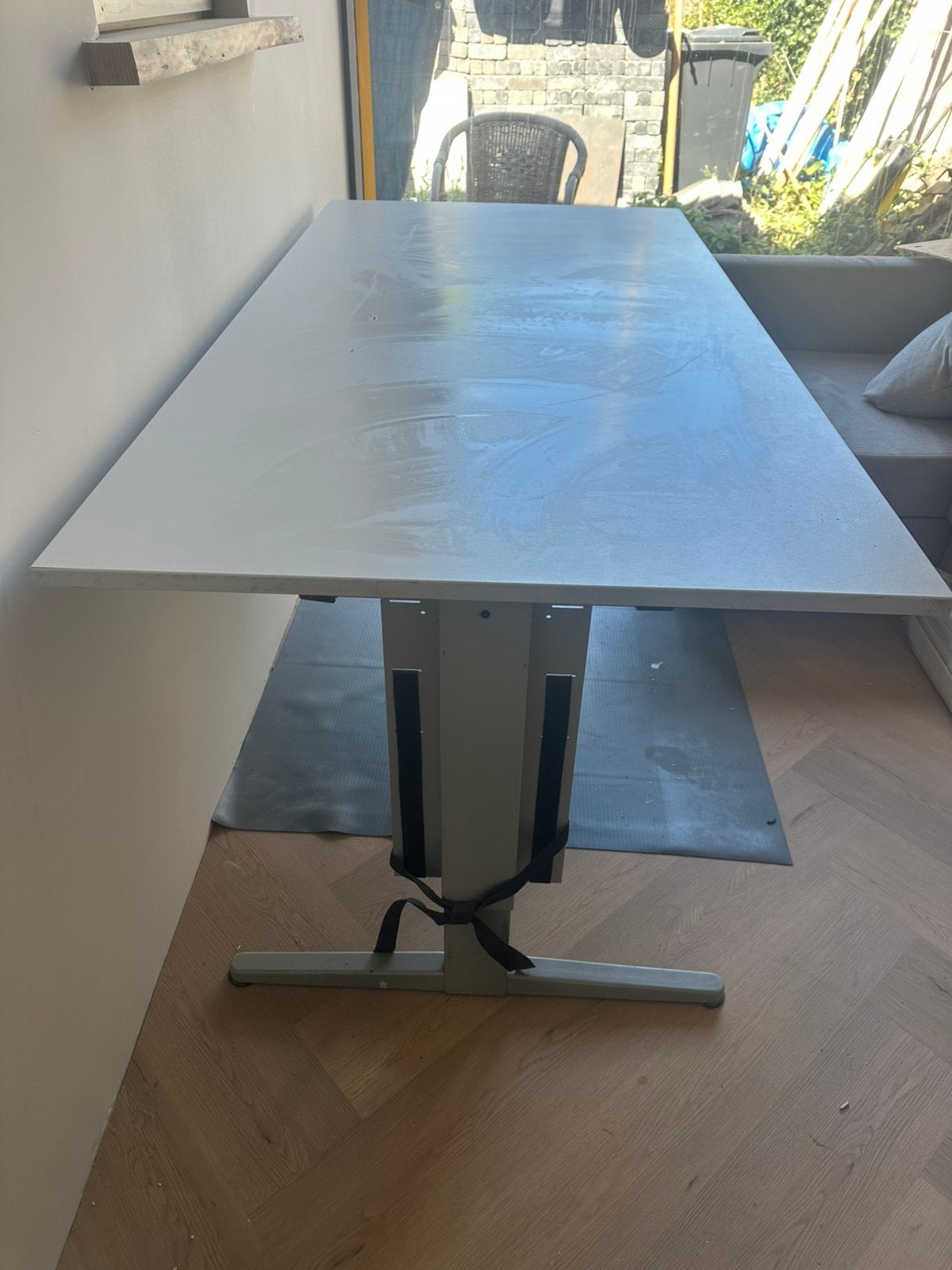 Hoog laag bureau, Ophalen, Gebruikt, 180 cm, Zit-sta bureau