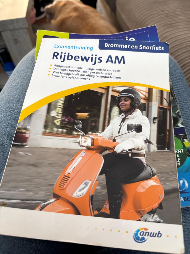 Examentraining Rijbewijs AM Brommer en Snorfiets ANWB, Boeken, Techniek, Ophalen of Verzenden, Zo goed als nieuw, Overige onderwerpen