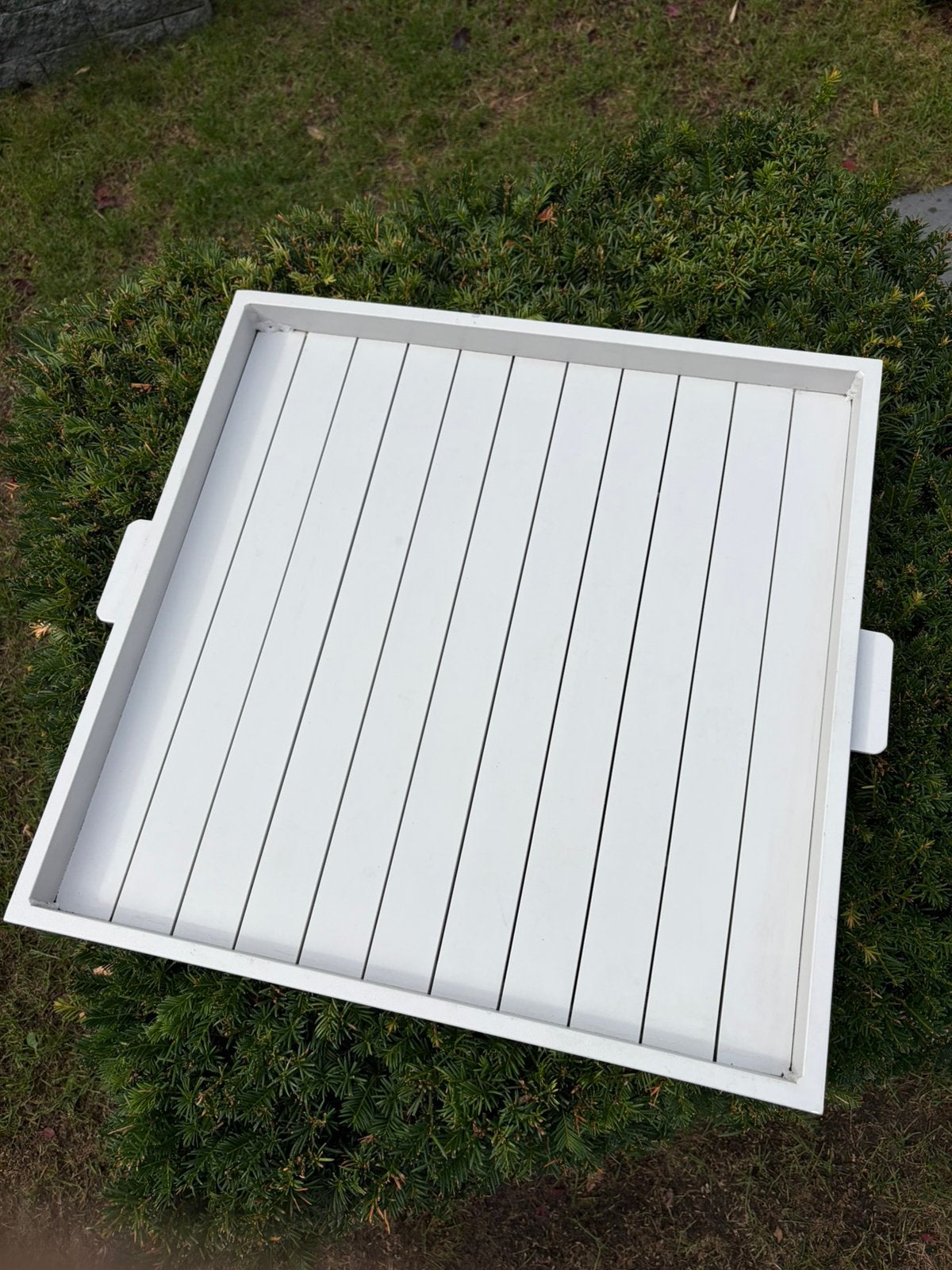 Grijs aluminium dienblad voor buiten, Huis en Inrichting, Woonaccessoires | Dienbladen, Ophalen, Zo goed als nieuw, Metaal