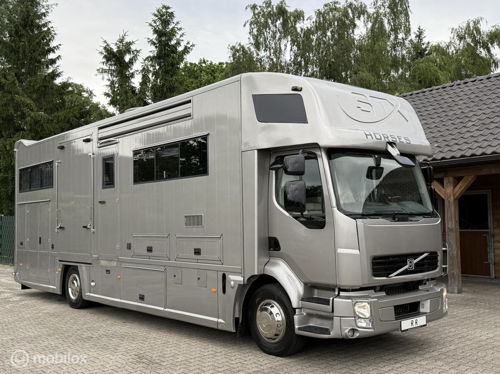 Volvo STX Paardenvrachtwagen Paardenwagen Living Motorhome, Gebruikt, Overige typen