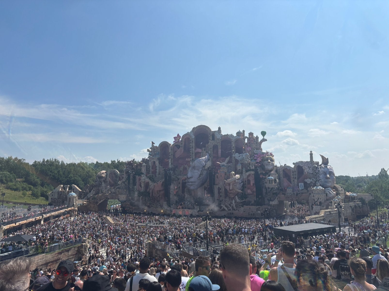Tomorrowland ticket with camping, Tickets en Kaartjes, Eén persoon