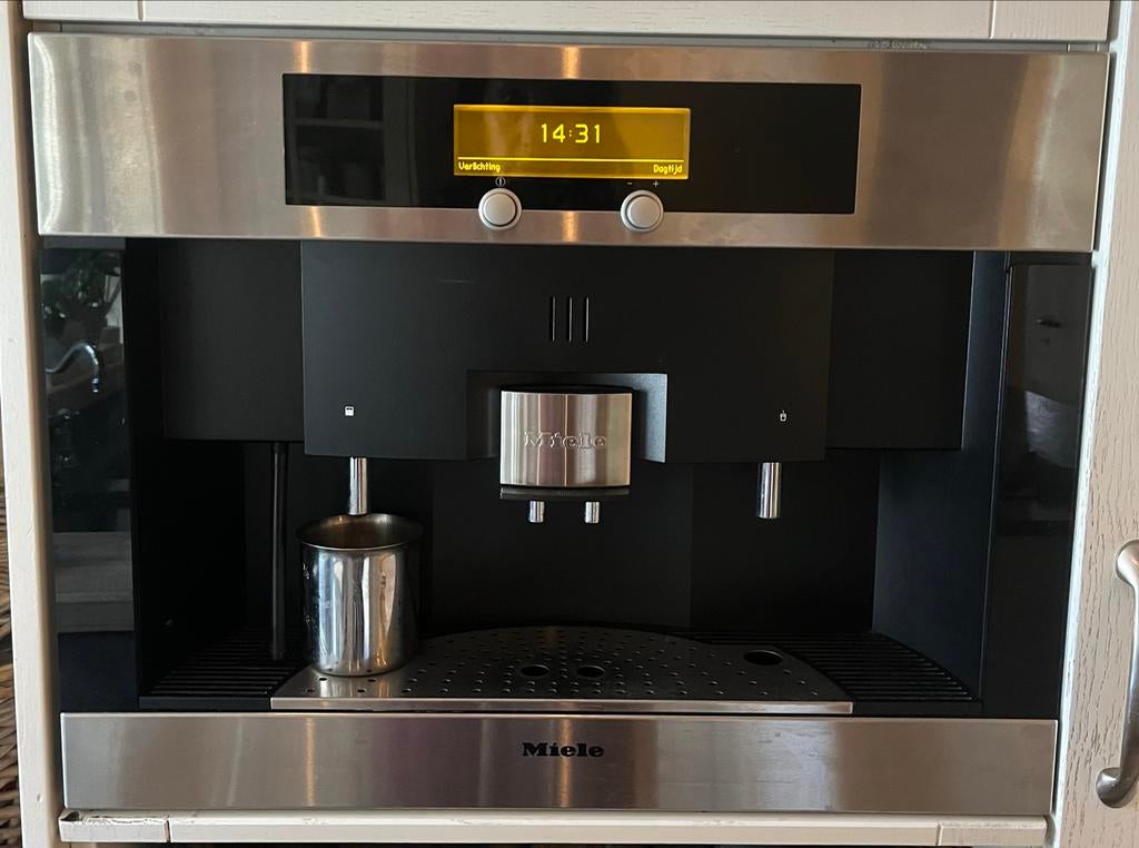 Defecte Miele koffiemachine - voor onderdelen, Ophalen of Verzenden, Niet werkend, Koffiemachine, Koffiebonen